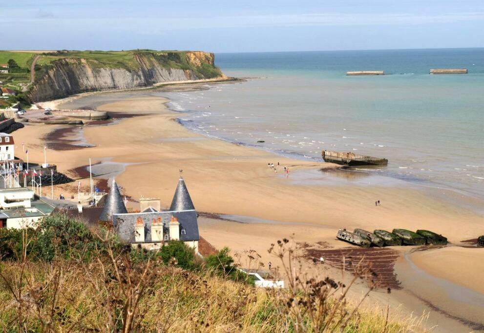 « La Casa Normande » Entre Ville & Plages Esquay-sur-Seulles Екстер'єр фото
